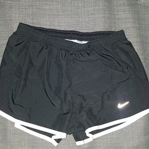 nike black sport shorts